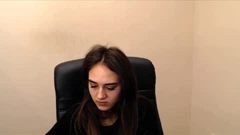 Snapshot of gemma_arterton chatting on 12.13.24 Gemma online show from 12.13.24