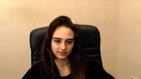 Snapshot of gemma_arterton chatting on 12.15.24 Gemma online show from 12.15.24