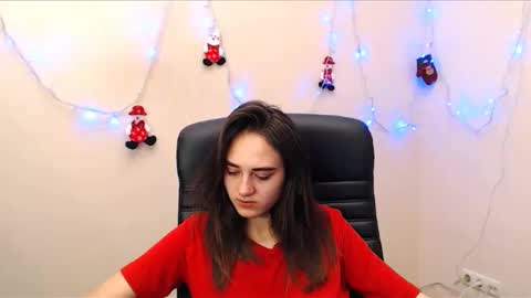 Snapshot of gemma_arterton chatting on 12.29.24 Gemma online show from 12.29.24