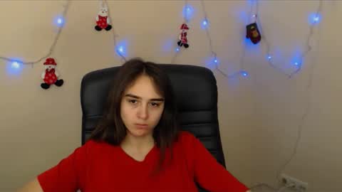 Snapshot of gemma_arterton chatting on 12.30.24 Gemma online show from 12.30.24