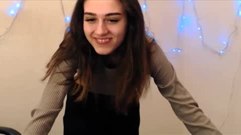 Snapshot of gemma_arterton chatting on 01.20.25 Gemma online show from 01.20.25