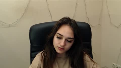 Snapshot of gemma_arterton chatting on 02.20.25 Gemma online show from 02.20.25