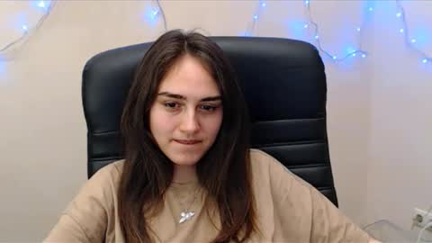 Snapshot of gemma_arterton chatting on 03.05.25 Gemma online show from 03.05.25