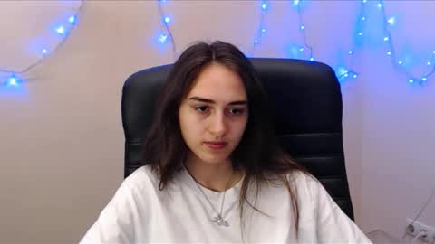 Snapshot of gemma_arterton chatting on 03.10.25 Gemma online show from 03.10.25