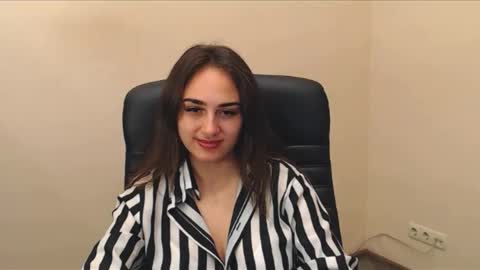 Snapshot of gemma_arterton chatting on 09.15.25 Gemma online show from 09.15.25