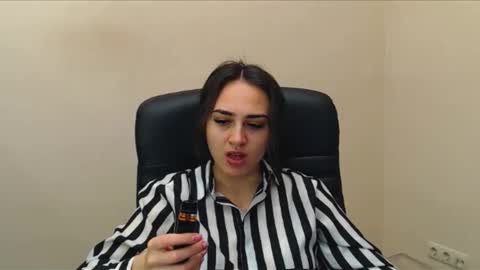 Snapshot of gemma_arterton chatting on 09.28.25 Gemma online show from 09.28.25