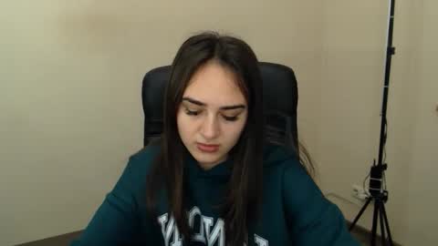 Snapshot of gemma_arterton chatting on 10.10.25 Gemma online show from 10.10.25