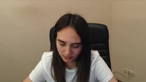 Snapshot of gemma_arterton chatting on 10.17.25 Gemma online show from 10.17.25