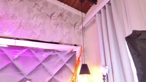 Maria  online show from 10.22.25