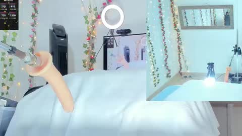 Snapshot of genesis__love_ chatting on 10.19.25 Genesis online show from 10.19.25