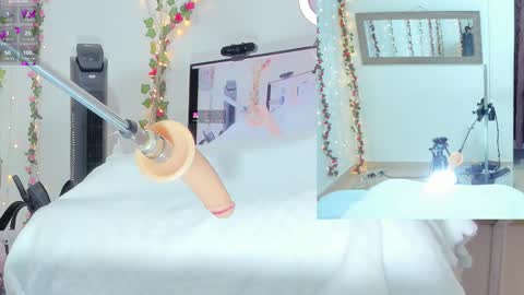 Snapshot of genesis__love_ chatting on 10.31.25 Genesis online show from 10.31.25