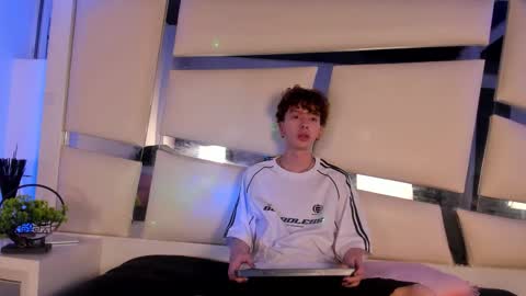 Genesis online show from 11.21.25