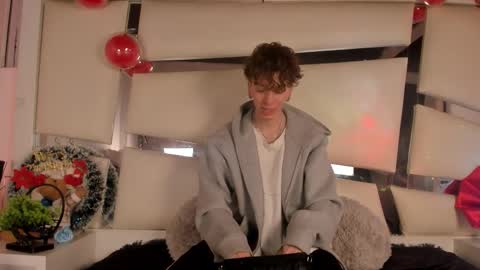 Genesis online show from 12.23.25