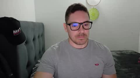 Snapshot of genesis_wb chatting on 02.25.26 genesis_wb online show from 02.25.26