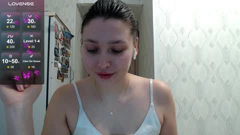 genev__ievee online show from 04.06.26