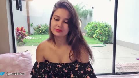 Snapshot of genevieeve chatting on 01.21.25 Genn online show from 01.21.25