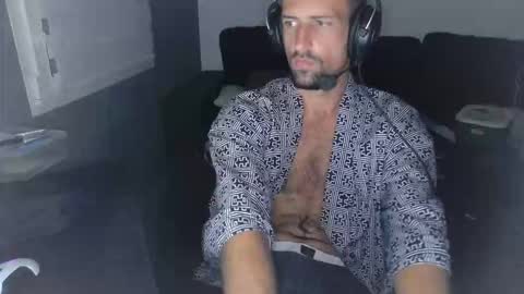 Snapshot of genie_lamps chatting on 09.09.25 Edouard online show from 09.09.25