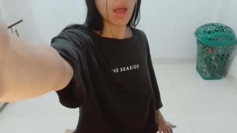 Genoveva online show from 12.20.25