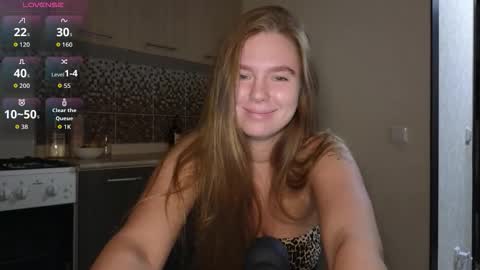 Snapshot of gentle_sasha chatting on 10.20.25 Sasha online show from 10.20.25