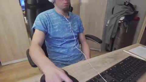 Gentlaman online show from 12.09.24