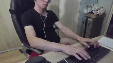 Gentlaman online show from 10.05.25