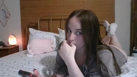 Snapshot of genzfucktoy chatting on 10.09.25 genzfucktoy online show from 10.09.25