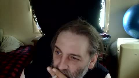Snapshot of geoffbmn chatting on 06.21.26 geoffbmn online show from 06.21.26