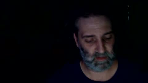 Snapshot of geoffbmn chatting on 06.25.26 geoffbmn online show from 06.25.26