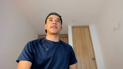Snapshot of george_cams1 chatting on 05.20.26 Jorge online show from 05.20.26