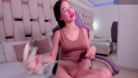 Georgina Kloss  online show from 04.13.26