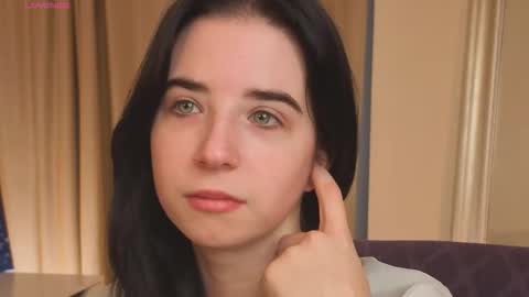 My name is Kelly online show from 10.25.25