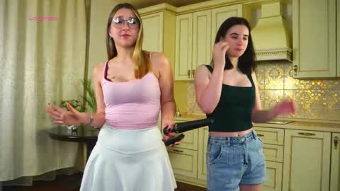 My name is Kelly online show from 11.10.25