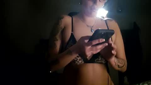 Snapshot of germanking1991 chatting on 01.24.25 A A online show from 01.24.25