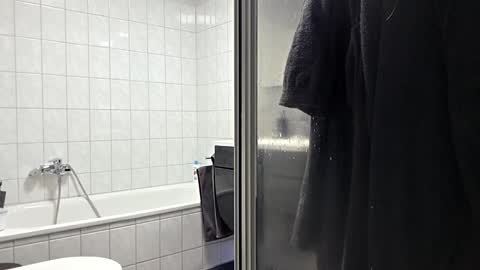 germinator33 online show from 11.04.25