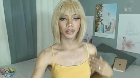 Sidneymorens online show from 04.05.26