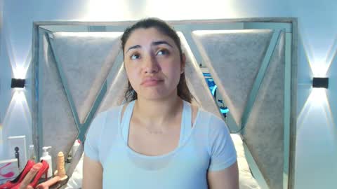 Danna Astrom online show from 10.06.25