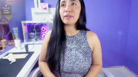 Danna Astrom online show from 11.10.25