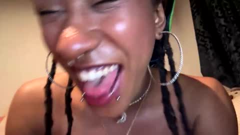 ghastgirlt_t online show from 10.27.25