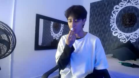 Your Girl  online show from 11.02.25