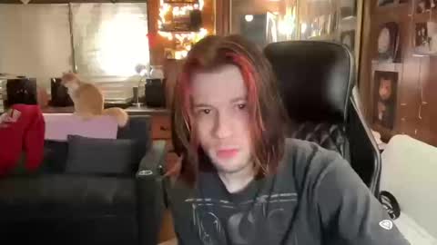 Snapshot of ghostboygbc chatting on 10.13.25 ghostboygbc online show from 10.13.25