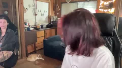 Snapshot of ghostboygbc chatting on 10.16.25 ghostboygbc online show from 10.16.25