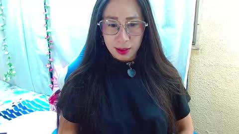 Gia  online show from 09.24.25