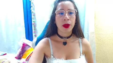 Snapshot of gia_leinn chatting on 02.03.26 Gia online show from 02.03.26