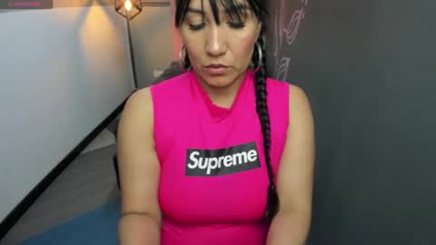 Snapshot of giafox_ chatting on 12.23.24 G I A FOX online show from 12.23.24