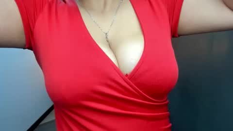 Snapshot of giafox_ chatting on 01.18.25 G I A FOX online show from 01.18.25