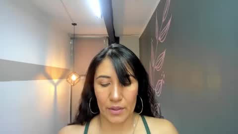 Snapshot of giafox_ chatting on 01.31.25 G I A FOX online show from 01.31.25