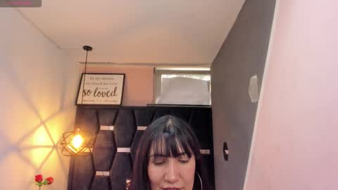 Snapshot of giafox_ chatting on 09.08.25 G I A FOX online show from 09.08.25