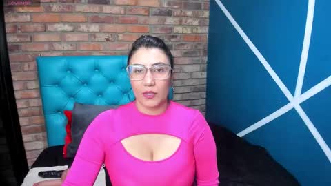 G I A  FOX online show from 10.08.25