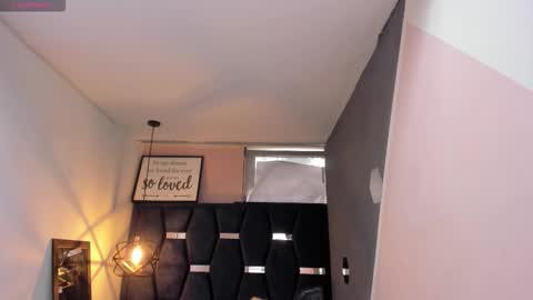 G I A  FOX online show from 10.10.25