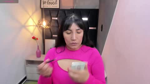 G I A  FOX online show from 11.06.25